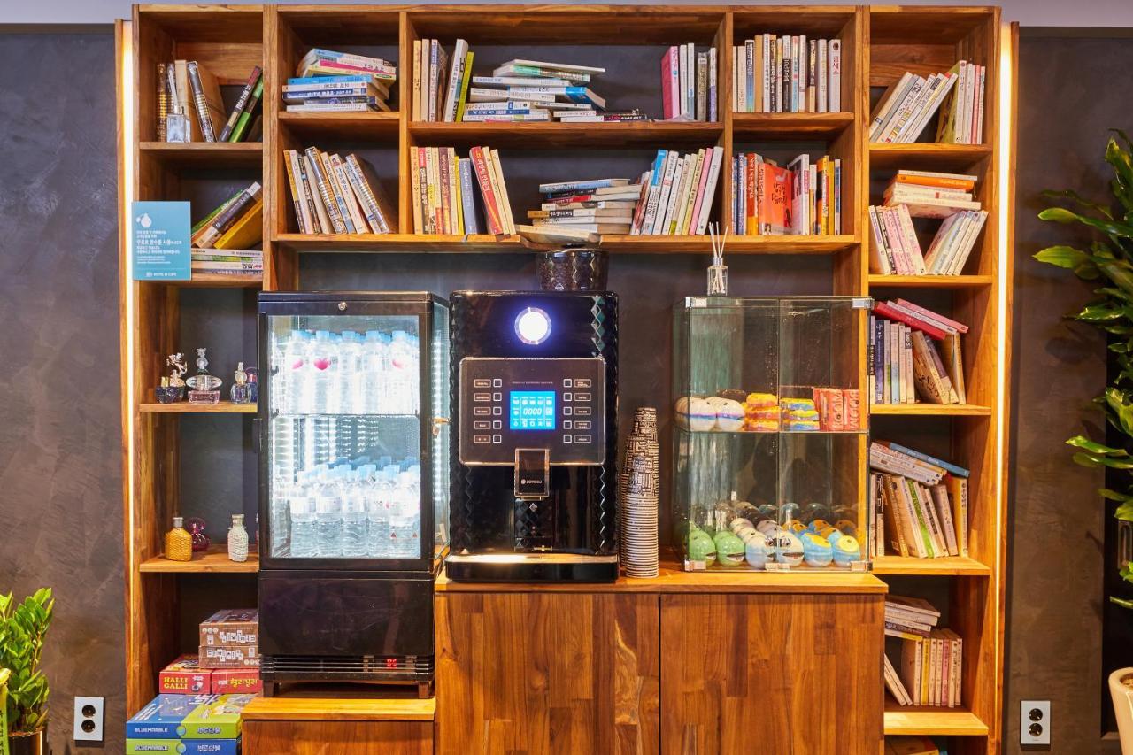 Hotel In Cafe Doksan Szöul Kültér fotó