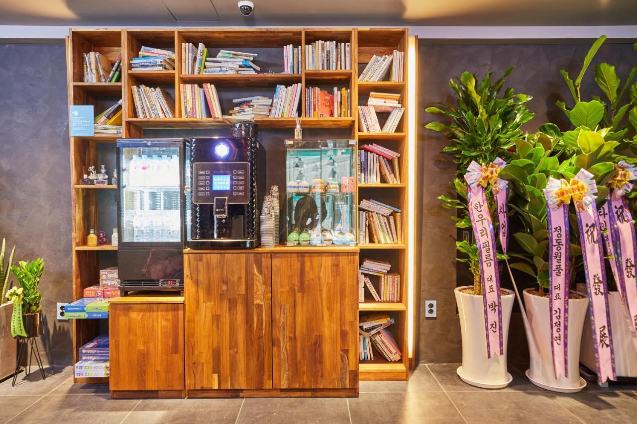 Hotel In Cafe Doksan Szöul Kültér fotó